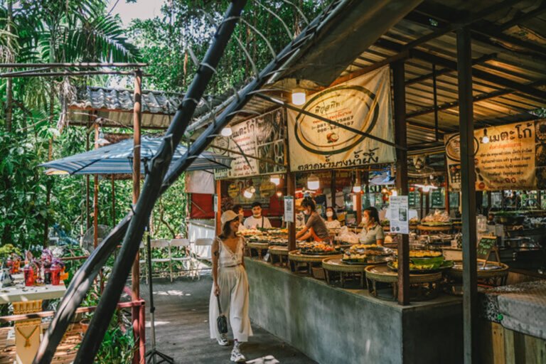 Bang Kachao Park Market 02 768x512