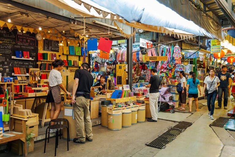 Chatuchak Market 08 768x512