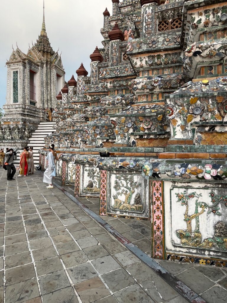 Free Wat Arun10 768x1024