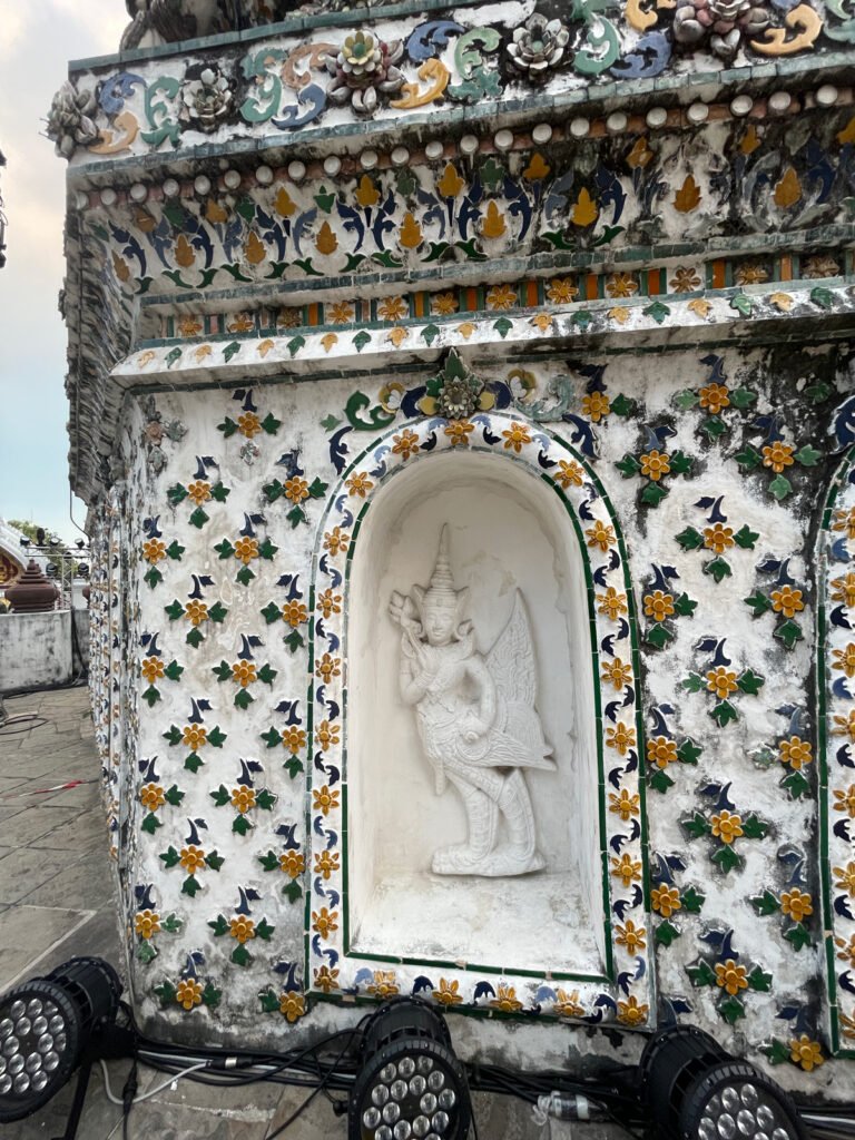 Free Wat Arun2 768x1024