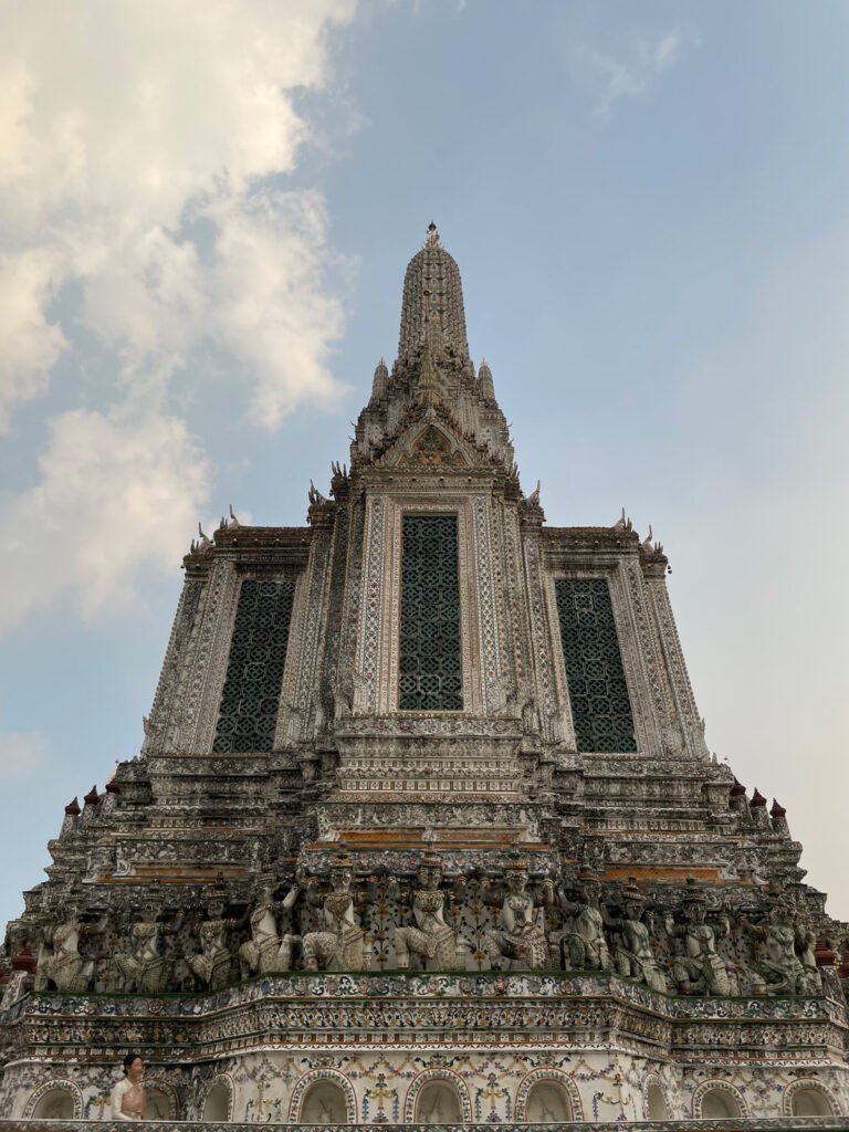 Free Wat Arun7 768x1024