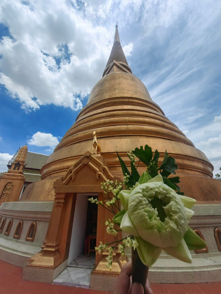 Wat Bowonniwet Vihara 25 768x1024