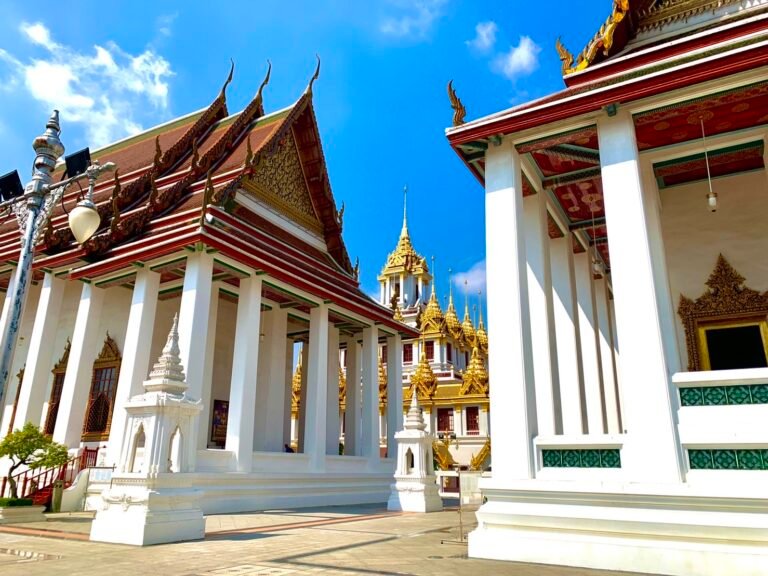free in bangkok Wat Ratchanatdaram 02 768x576