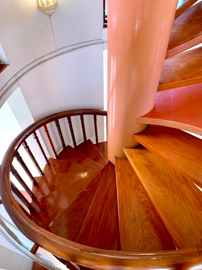 free in bangkok Wat Ratchanatdaram 2 768x1024