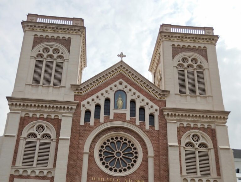 โบสถ์อัสสัมชัญ 768x582