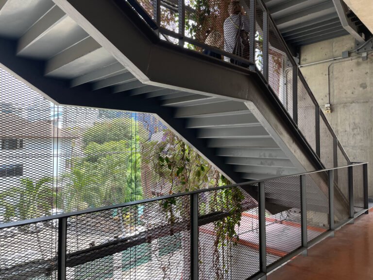 JimThompsonArtCenter3 768x576