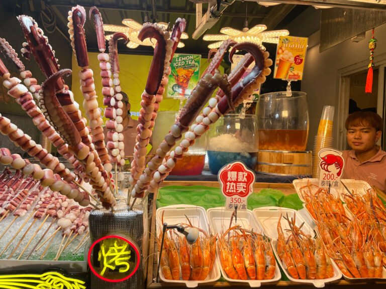 jodd fair market bangkok 768x576