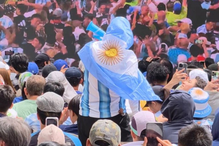 Soccer rot fai1 768x511